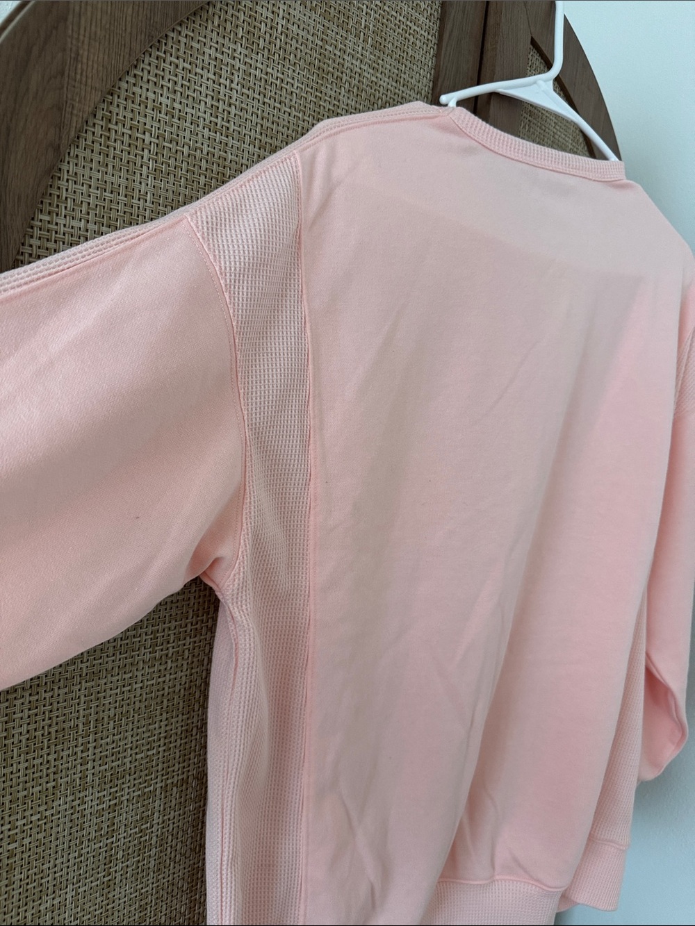 Dokotoo Pale Salmon Pink Waffle Knit Pocket Sweatshirt Pullover Size S - Picture 10 of 13